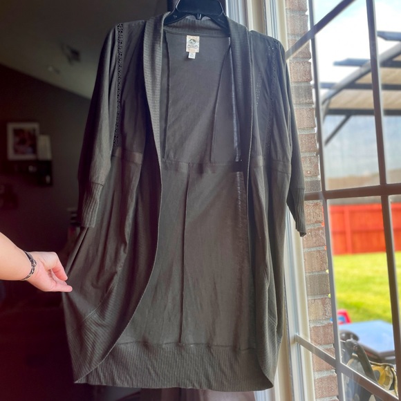 Lightweight Olive Green Shaul - Picture 5 of 5